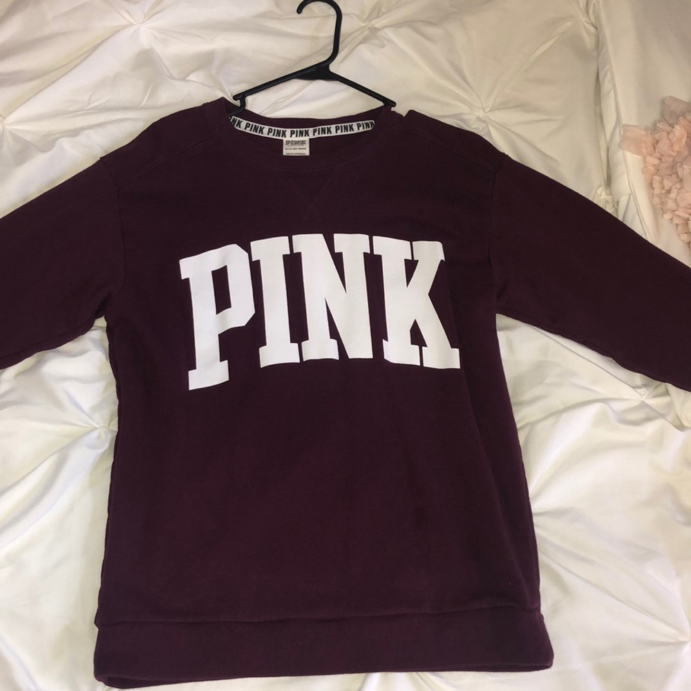 VS PINK maroon crew neck sweatshirt!